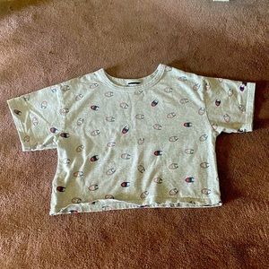 Champion Cotton Cropped Gray Tee with Logo C’s. Size Medium